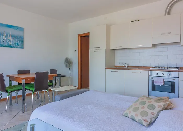 Golden View Apartman *
